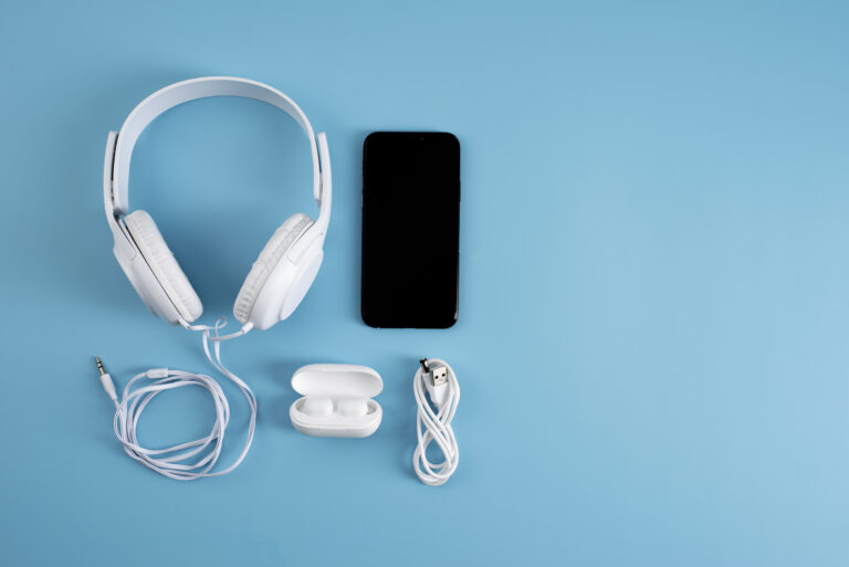 wire earphone